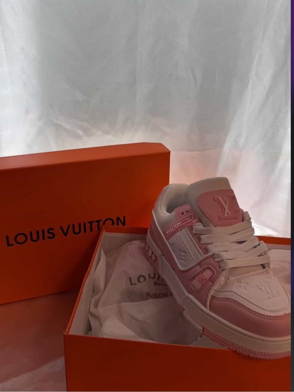 ‼️SIZE 8‼️ Louis Vuitton Pink and White Low-Top Sneaker